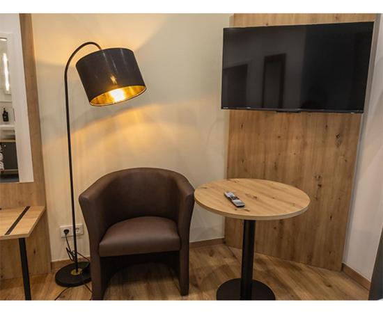 Hln Am Bahnhof Apartment